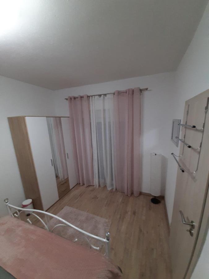 Ferienhaus Karlo Pridraga Екстер'єр фото