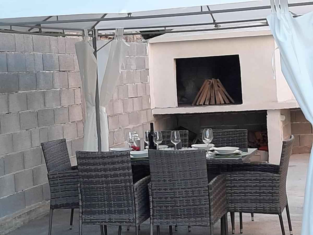 Ferienhaus Karlo Pridraga Екстер'єр фото