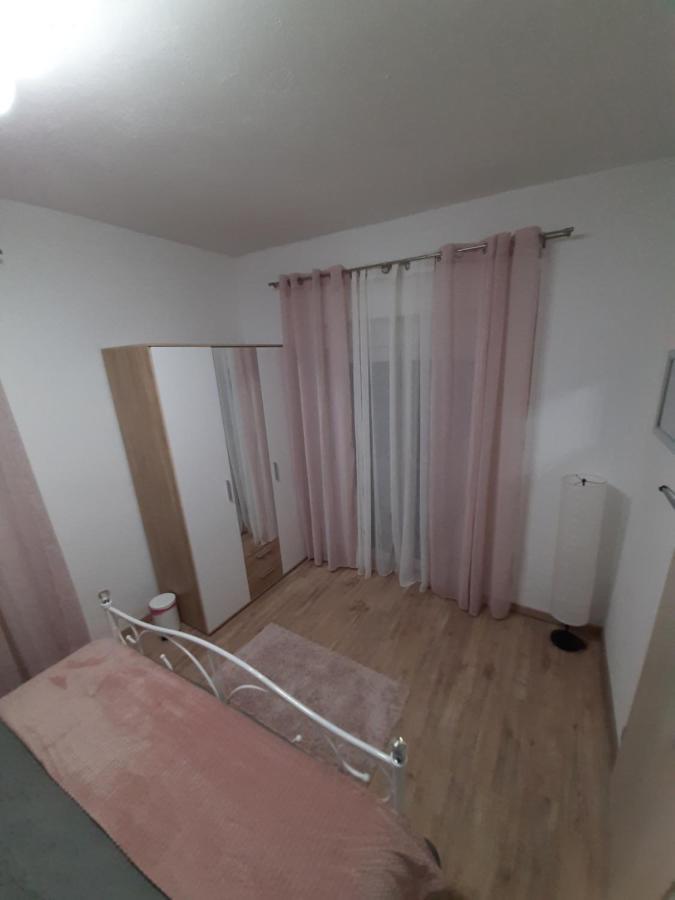 Ferienhaus Karlo Pridraga Екстер'єр фото