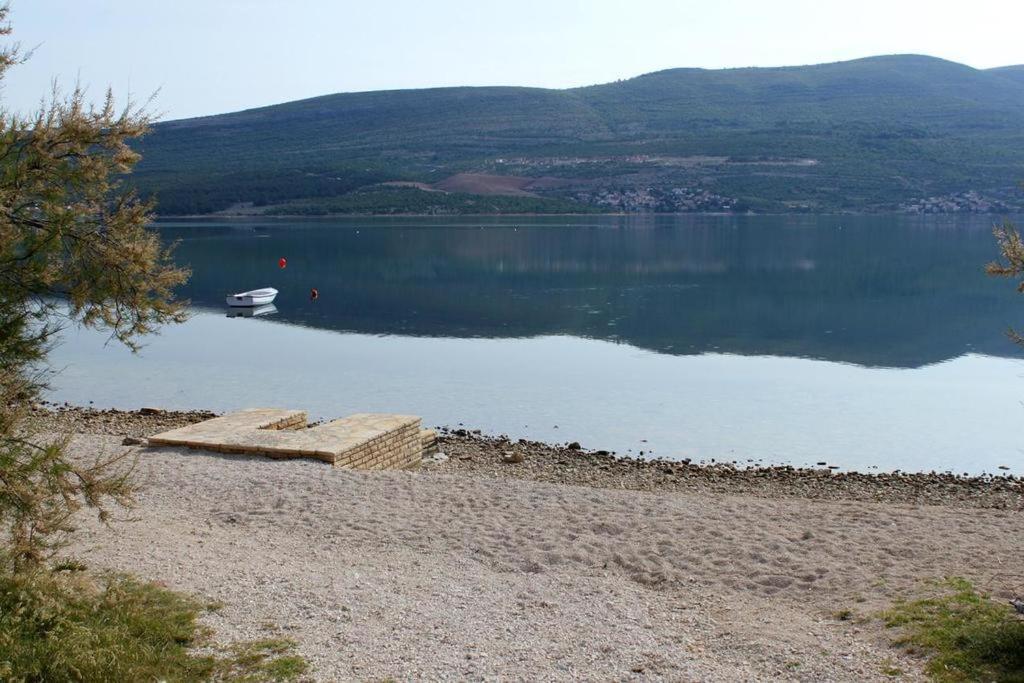 Ferienhaus Karlo Pridraga Екстер'єр фото